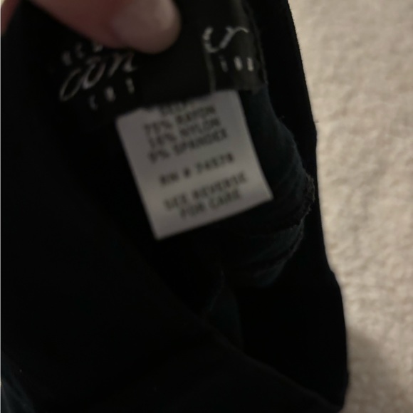 Cache Coeur Black Pants - Picture 2 of 5